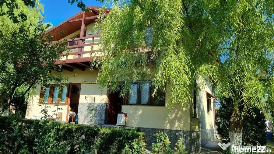 Casă cu 5 camere cu Teren 1000 Mp în Sud