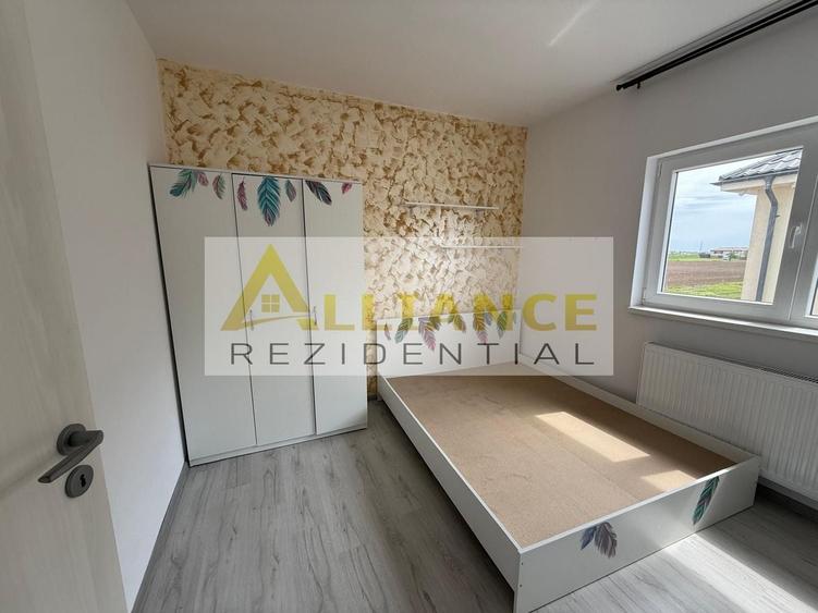 Casă individuală cu 4 camere cu Canalizare în Berceni