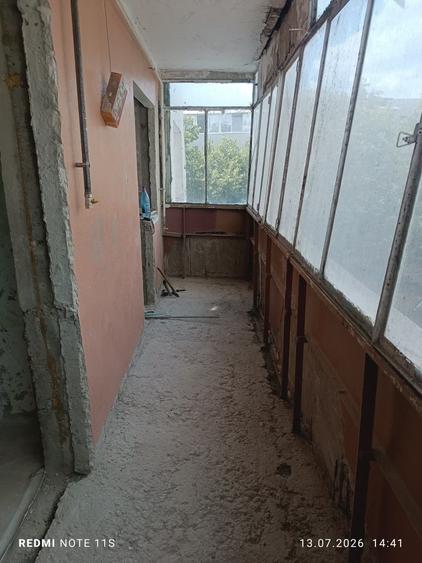 Garsonieră decomandată în Central