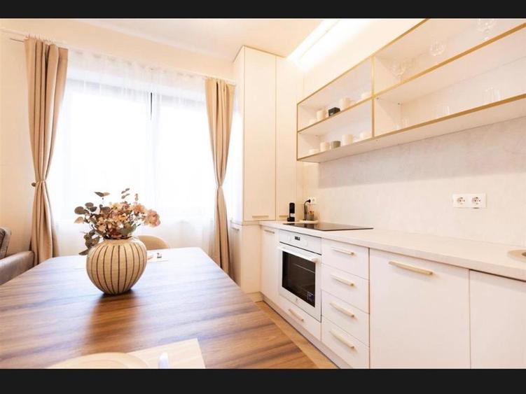 Apartament cu 2 camere decomandat în Orașul Vechi