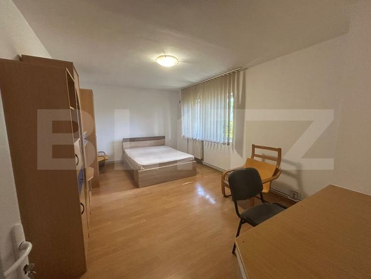Apartament cu 3 camere decomandat, mobilat în Zorilor