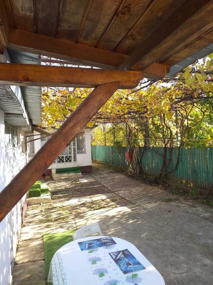 Casă cu 4 camere în Cocorăștii Caplii