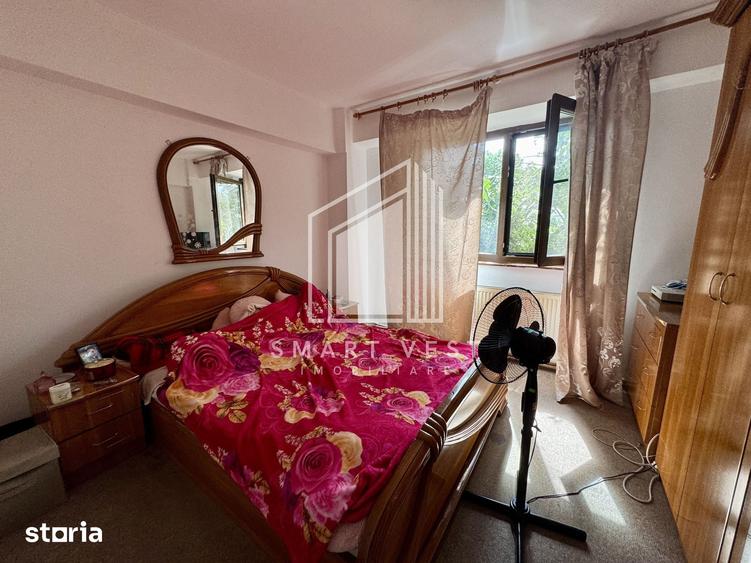 Apartament cu 3 camere decomandat în Micro 16