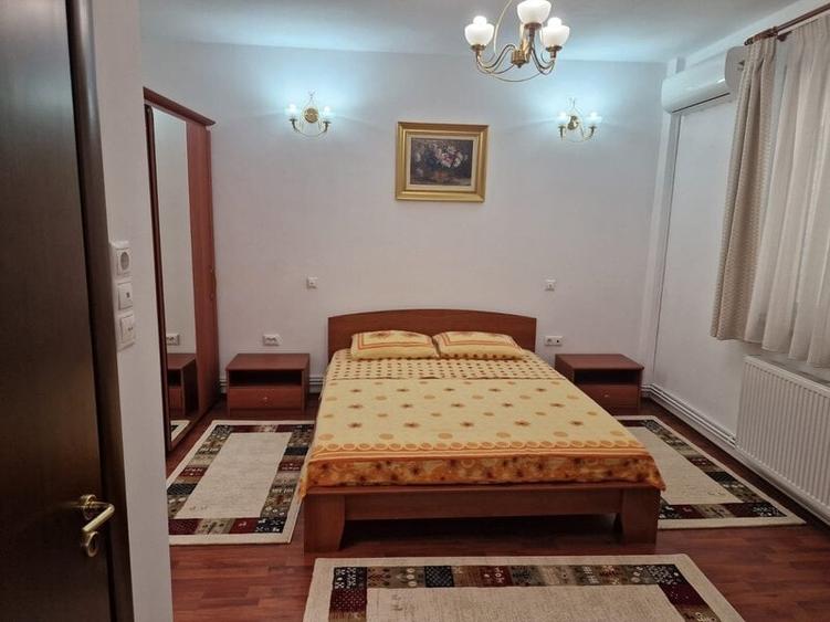 Apartament cu 3 camere semidecomandat, mobilat în Dorobanți
