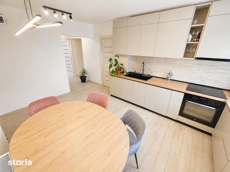 Apartament cu 3 camere, mobilat în Zorilor