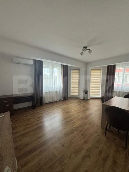 Apartament 2 camere, parcare, zona Eroilor - 1