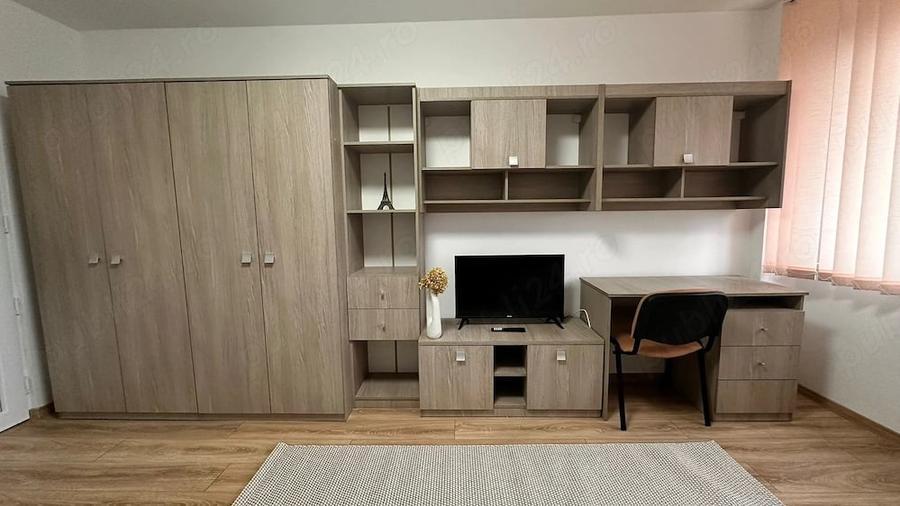 Garsonieră decomandată în Gară