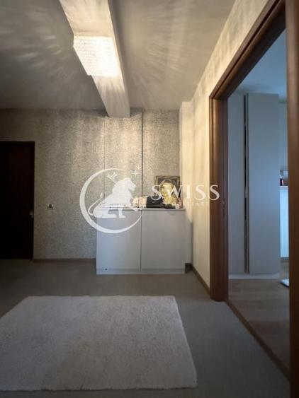 Apartament cu 3 camere semidecomandat, mobilat în Bună Ziua