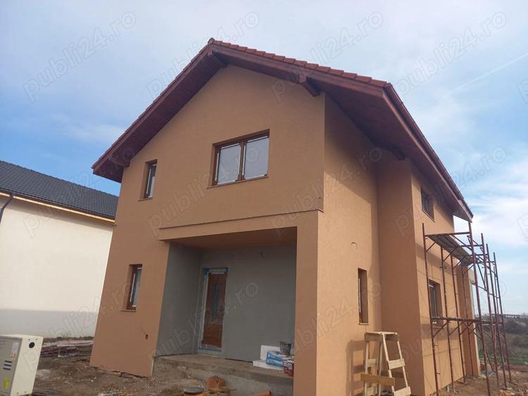 Casă cu 3 camere în Central