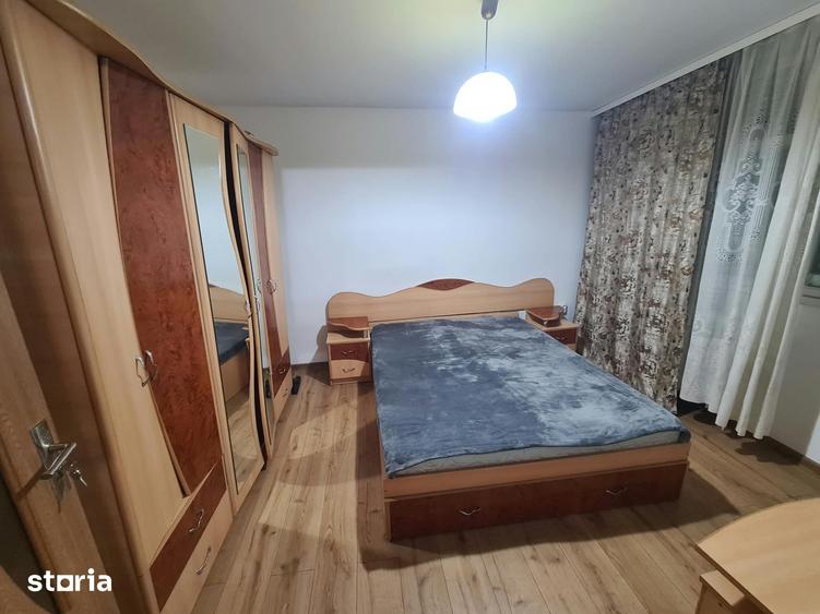 Apartament cu 3 camere decomandat în Dristor