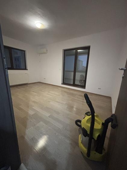 Apartament cu 2 camere decomandat în Roșu