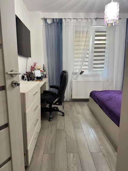 Apartament cu 2 camere decomandat în Exterior Vest