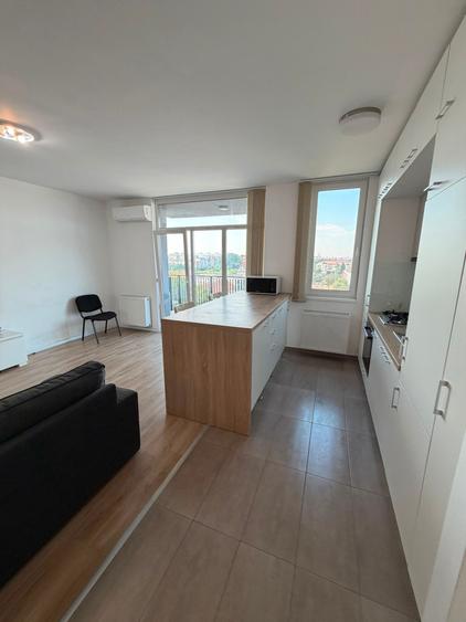 Apartament cu 2 camere semidecomandat în Complex Studențesc