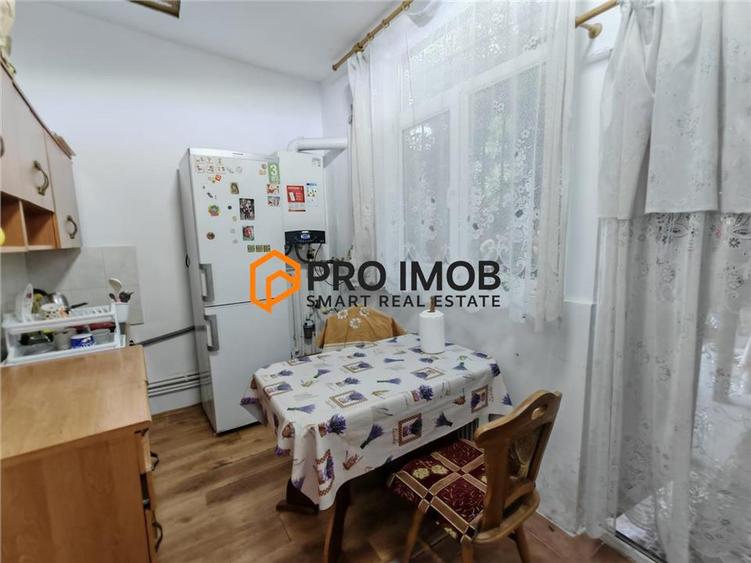 Casă individuală cu 4 camere cu Canalizare în 1 Decembrie