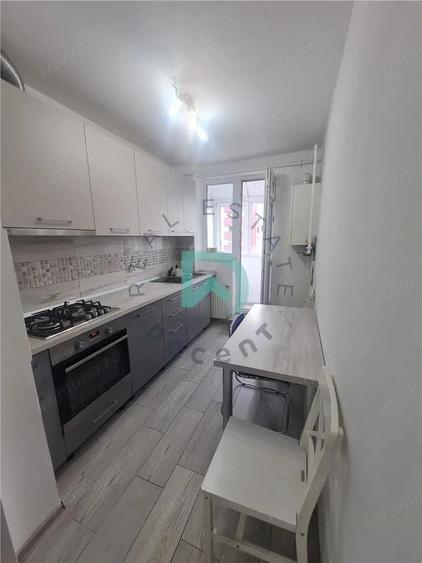 Apartament cu 2 camere semidecomandat în Vlahuță