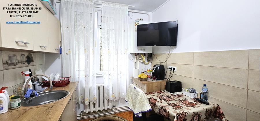 Garsonieră decomandată în Precista