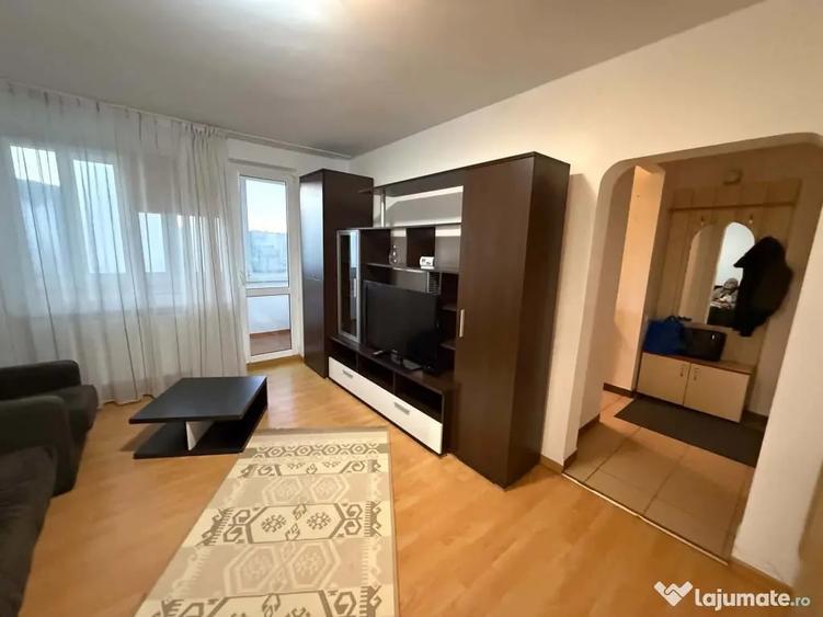 Apartament cu 2 camere semidecomandat în Astra