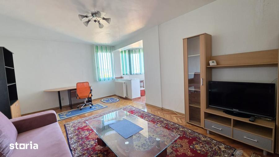 Apartament cu 3 camere decomandat în Ultracentral