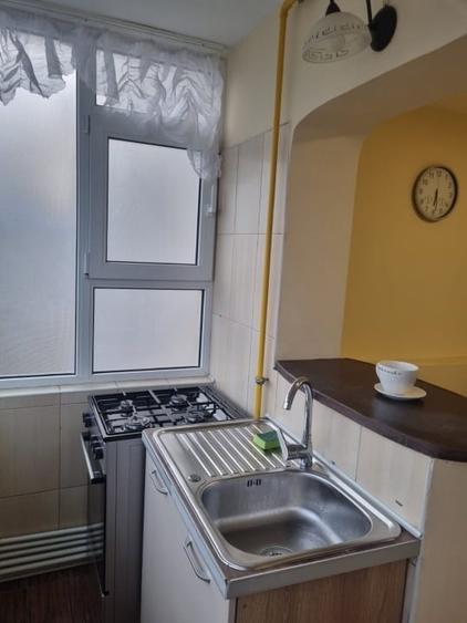 Apartament cu 3 camere, mobilat în Faleza Nord