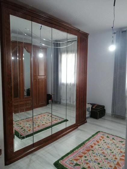 Casă cu Teren 2000 Mp în Vădeni