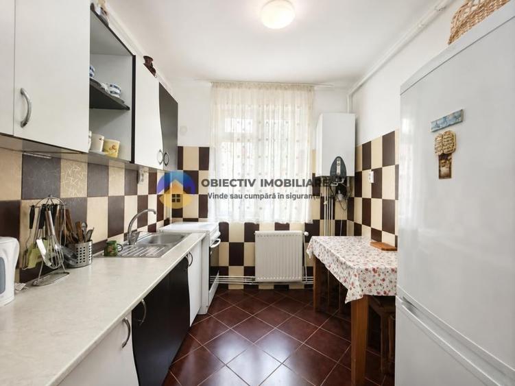 Apartament cu 2 camere decomandat în Central