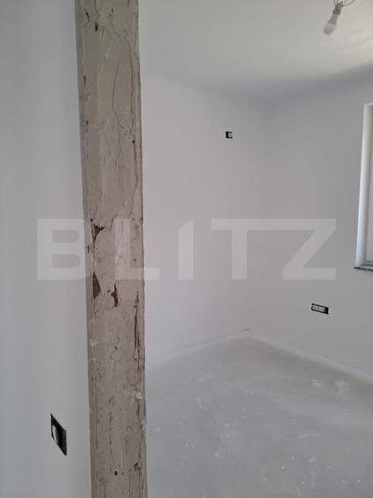 Duplex cu 5 camere cu Teren 125 Mp în Tractorul