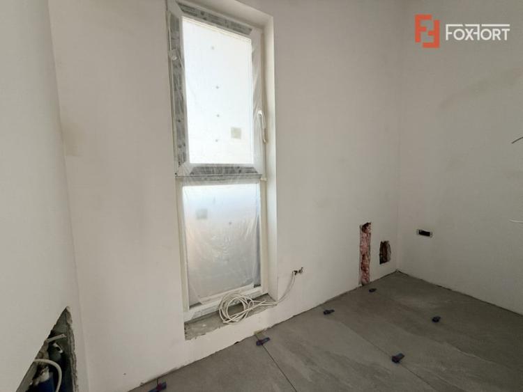 Casă cu 4 camere cu Teren 316 Mp în Săcălaz
