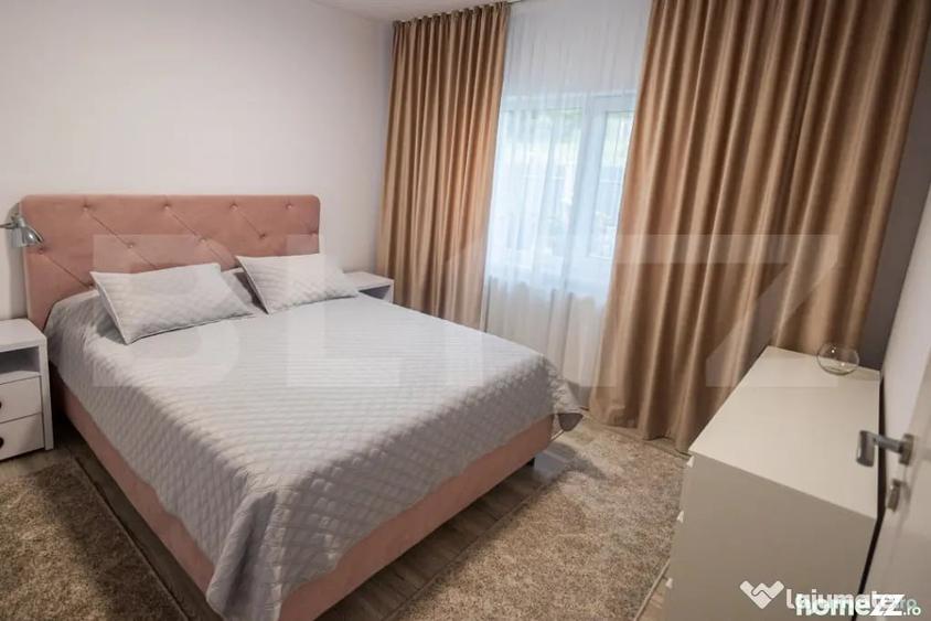 Casă cu 5 camere cu Teren 1000 Mp în Bucium