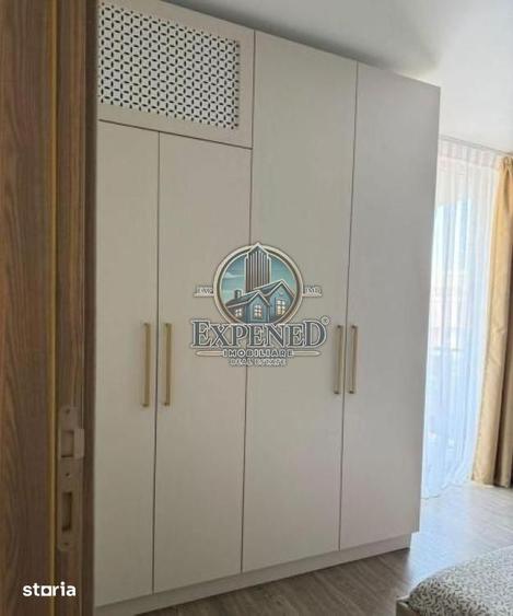 Apartament cu 3 camere decomandat în Victoriei