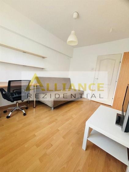 Apartament cu 3 camere decomandat, mobilat în Tineretului