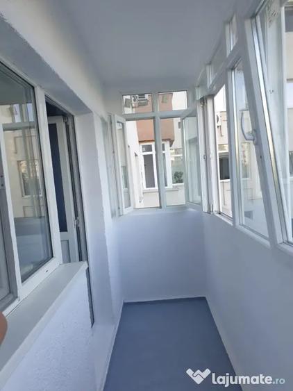 Apartament cu 3 camere decomandat în Turda