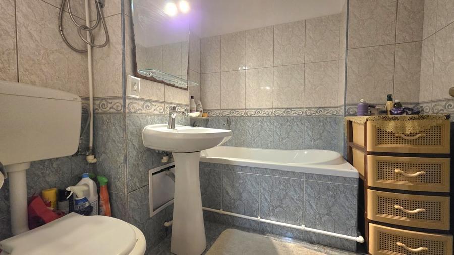 Apartament cu 2 camere decomandat, mobilat în Năvodari