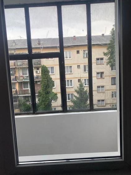 Apartament cu 3 camere nedecomandat în Central