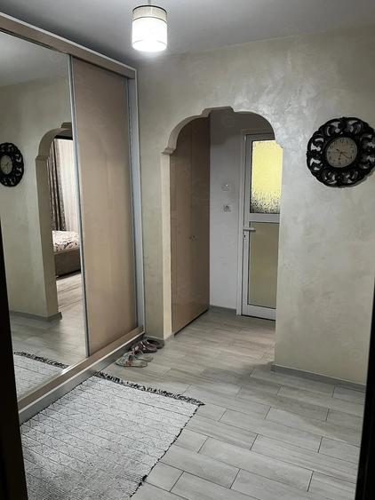 Apartament cu 2 camere decomandat în Trivale
