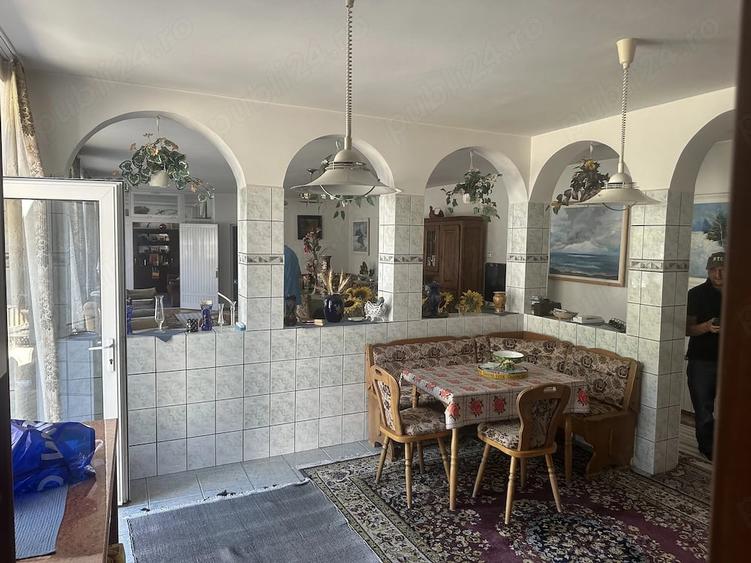 Casă cu Teren 2316 Mp în Biled