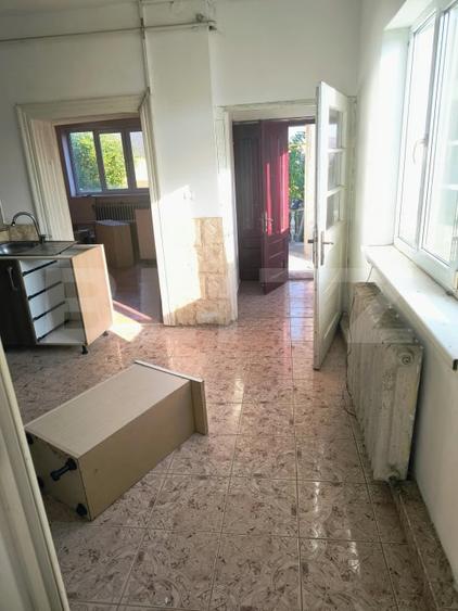 Casă individuală cu 3 camere cu Canalizare în Nord-Vest