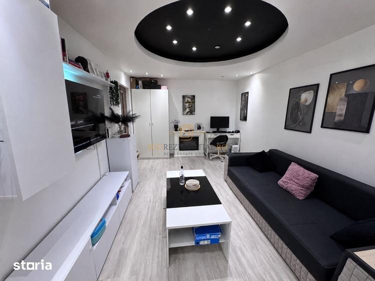 Apartament cu 3 camere decomandat în Berceni