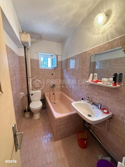 Apartament cu 3 camere decomandat în Dancu