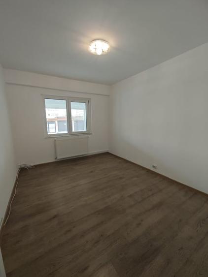 Apartament spațios,de vanzare, 3 camere, 98 mp, zona Petru Rares - 3