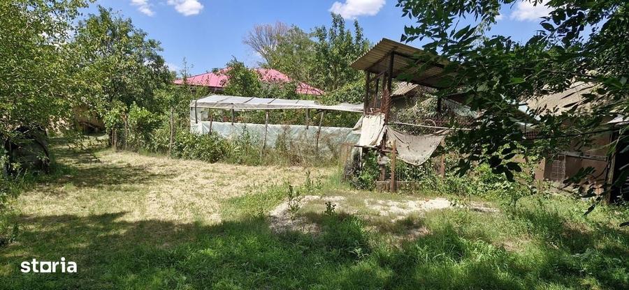 Casă cu 4 camere în Naipu