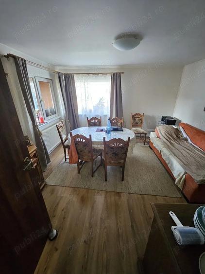 Casă cu Teren 1300 Mp în Răscruci