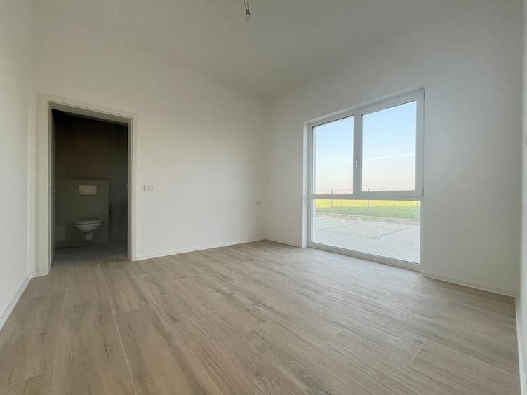 Apartament cu 3 camere decomandat în Torontalului