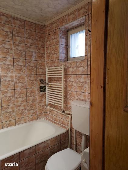 Apartament cu 3 camere semidecomandat în George Enescu