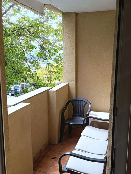 Apartament cu 4 camere decomandat, mobilat în Zorilor