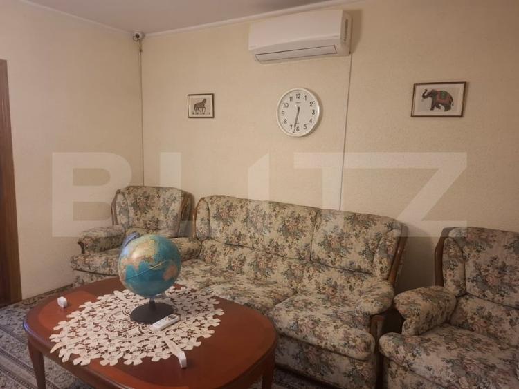 Casă individuală cu 12 camere cu Canalizare în Lungulețu