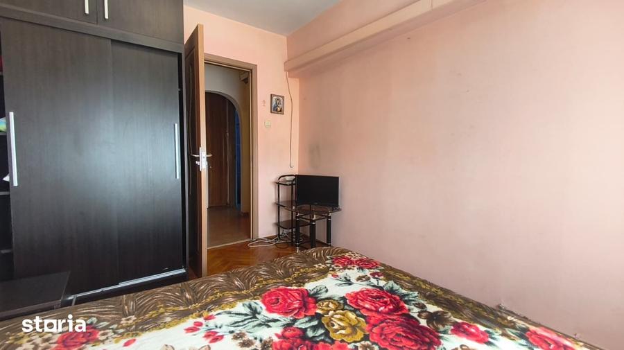 Apartament cu 3 camere decomandat în Central