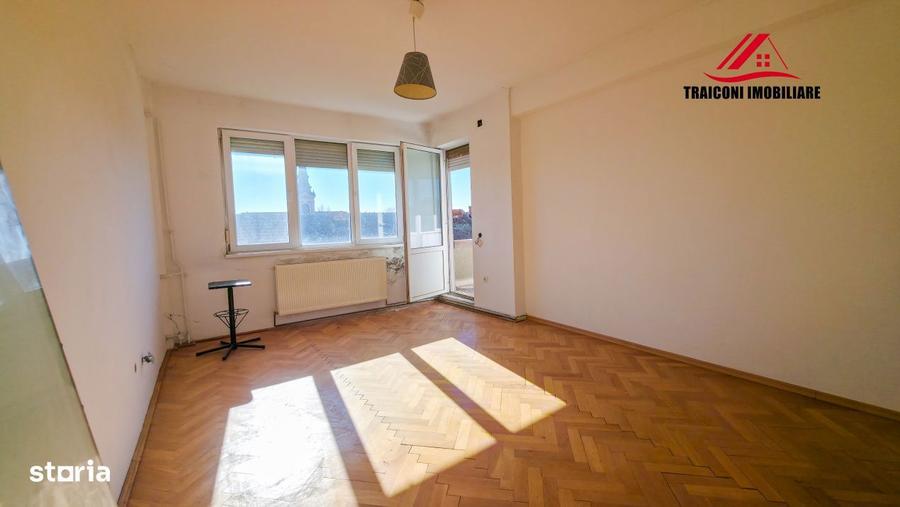 Apartament cu 3 camere decomandat în Ultracentral