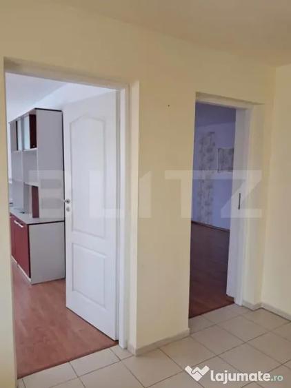 Casă cu 3 camere cu Teren 240 Mp în Central