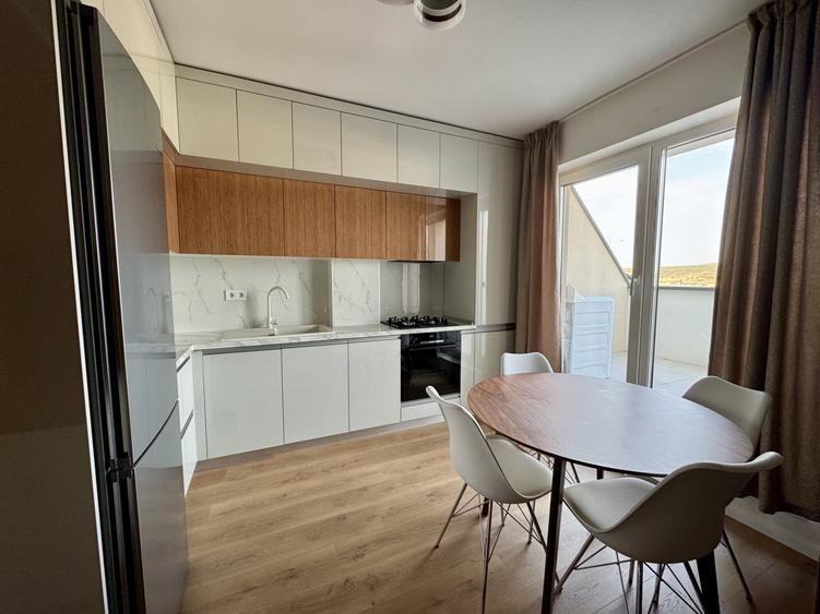 Apartament cu 3 camere semidecomandat, mobilat în Apahida