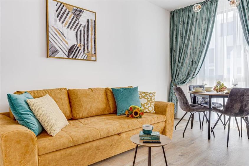 Apartament cu 2 camere decomandat, mobilat în Aurel Vlaicu